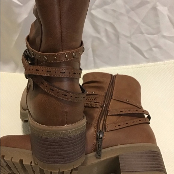 Brown Leather Ankle Boots - Picture 10 of 11